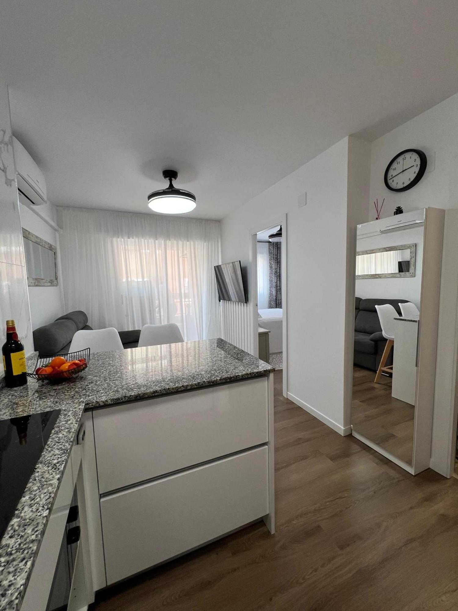 Apartamento Playa Del Cura Торевьиа Экстерьер фото